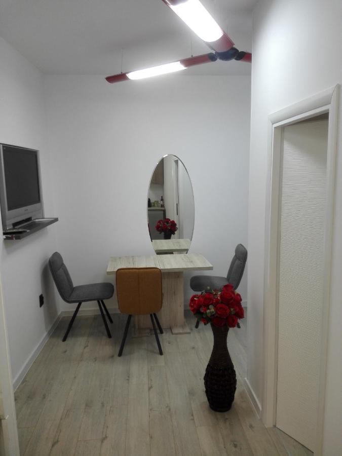A. Einstein 9A Apartament Cluj-Napoca Quarto foto