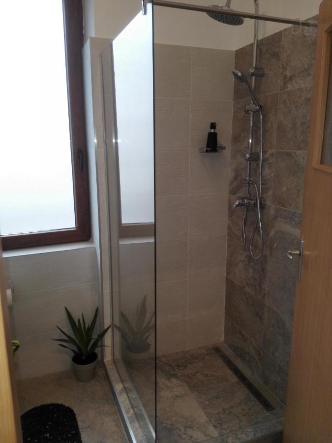 A. Einstein 9A Apartament Cluj-Napoca Quarto foto